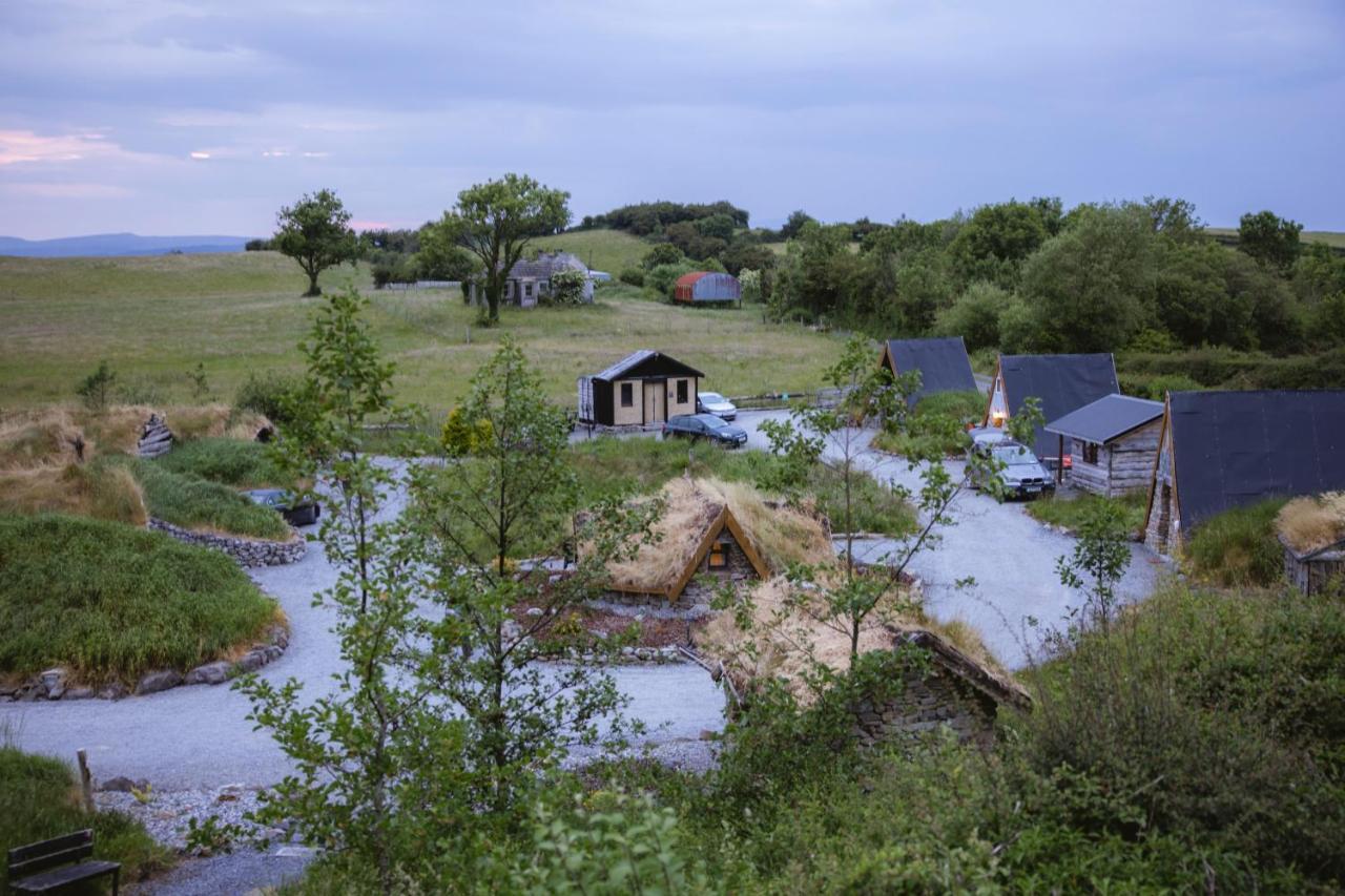 Mayo Glamping Каслбар Экстерьер фото